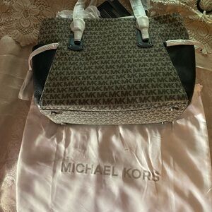 New Michael Kors large shoulder bag
